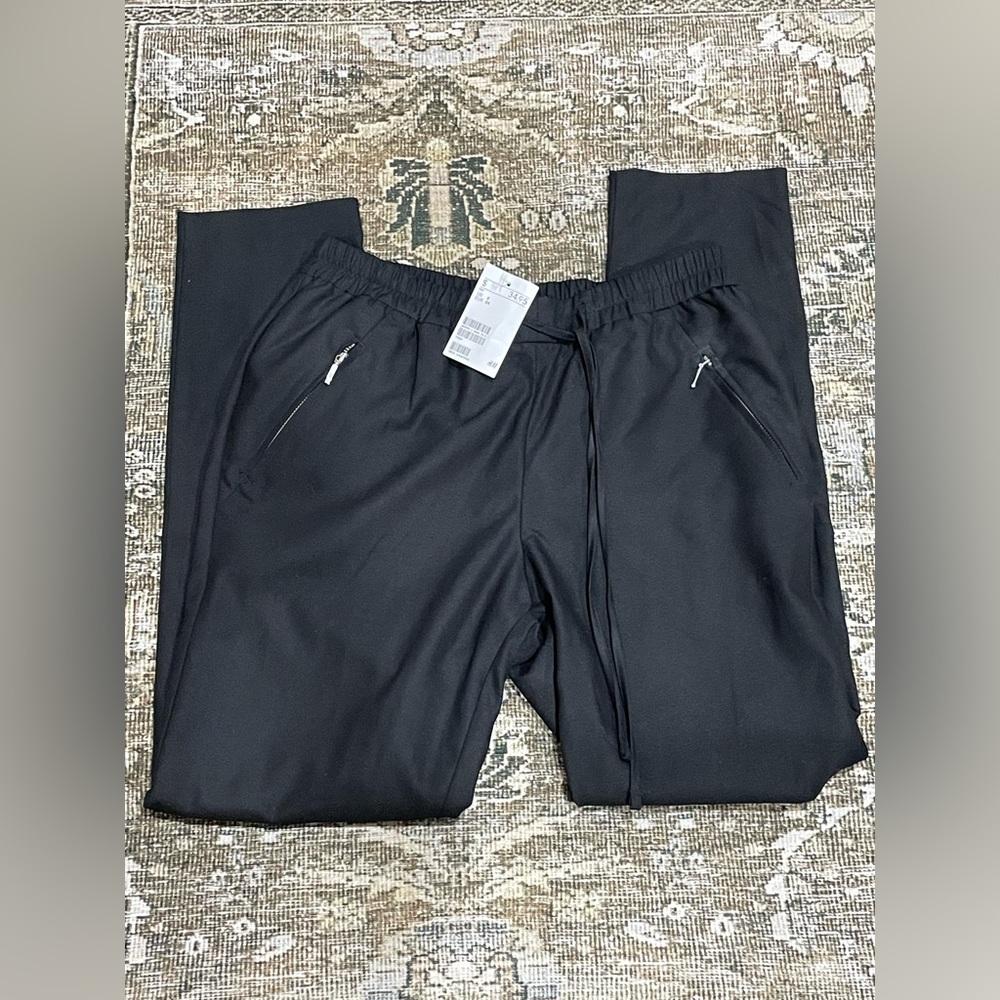 HM Black tapered trousers.